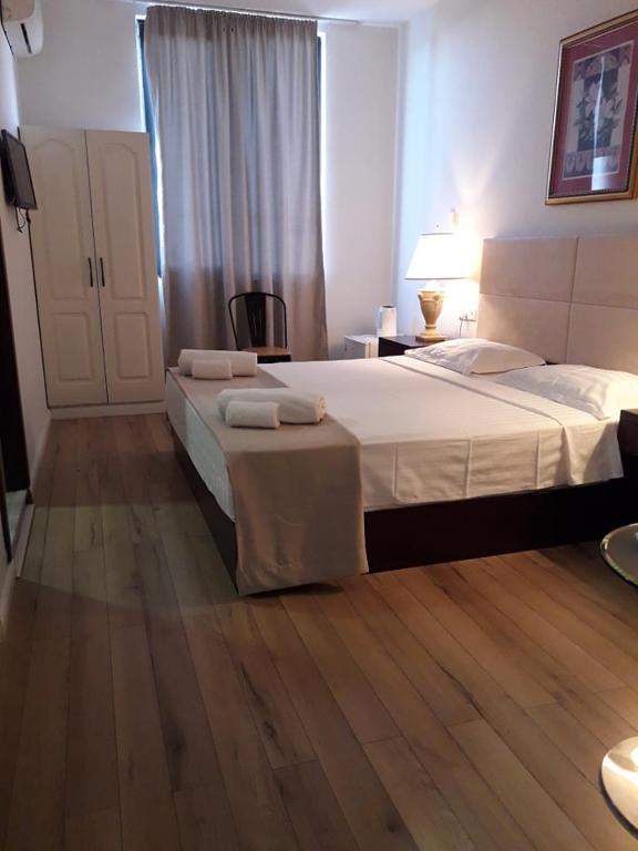 Belgrade Rustaveli Hotel room 4